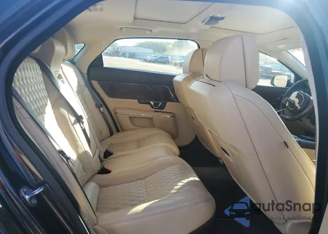 2017 Jaguar Xjl Supercharged z USA, uszkodzony, nr VIN SAJWA2GE9HMW09064